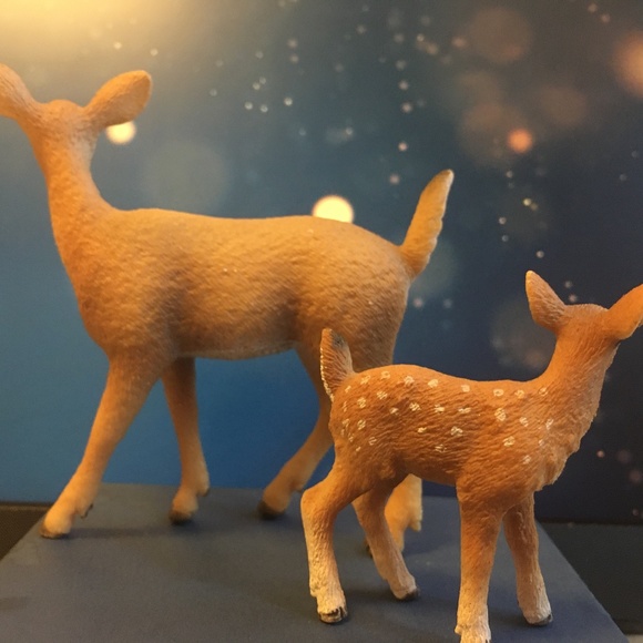 Animal figures - Picture 2 of 2